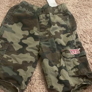 Camo Levi shorts size 7